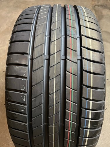 Set new 235 35r19 - new, 235/35r19