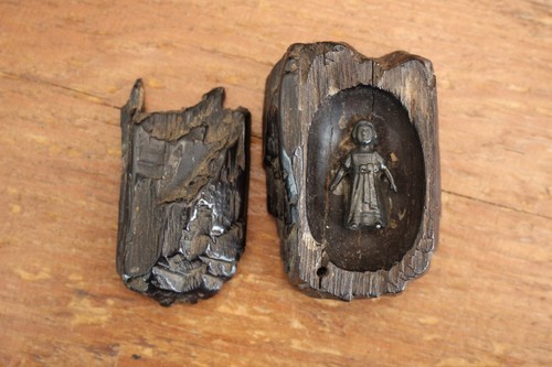 Antique pocket shrine - pocket,