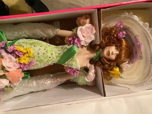 Bob mackie dolls autumn - 3,