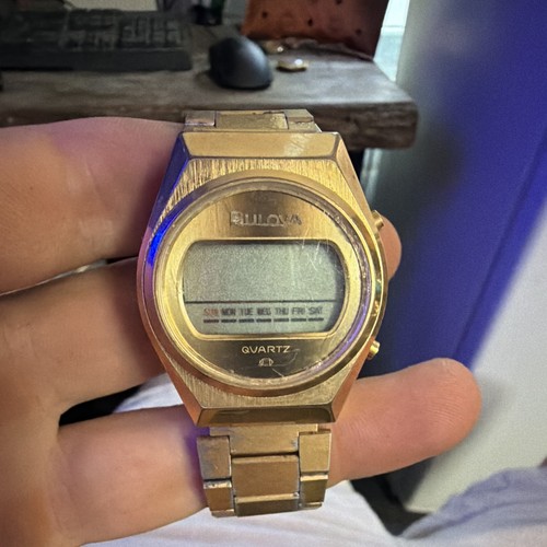Bulova vintage quartz - bulova,