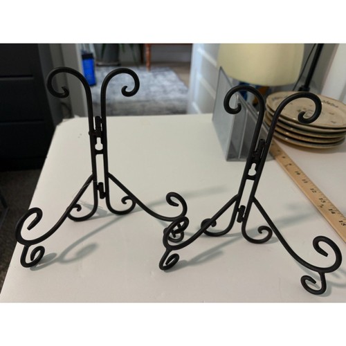 Black metal ornate easel - metal,