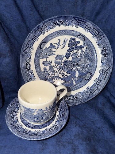 Churchill blue willow piece - willow-3,