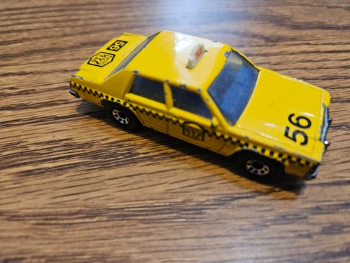 Matchbox 1987 ford ltd - ford, yellow