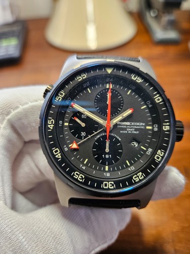 Momo design titanium - titanium, gmt
