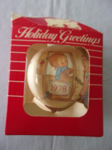 1978 precious moments betsey - precious, moments-betsey