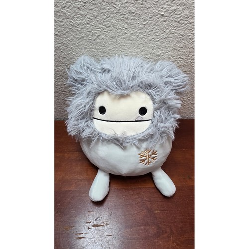 Squishmallows evita bigfoot - squishmallows,