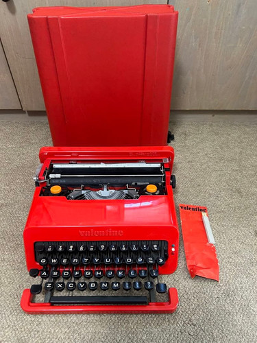 Olivetti valentine typewriter - valentine,