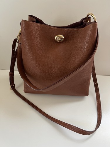 Coach pebbled leather - pebbled,