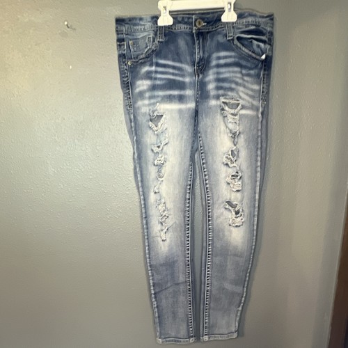 Almost famous women - almost, women’s