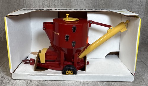 Ertl new holland grinder - 1/16,