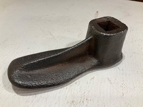 Antique cast iron - iron, shoe