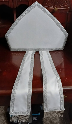 Beautiful white simplex - white,