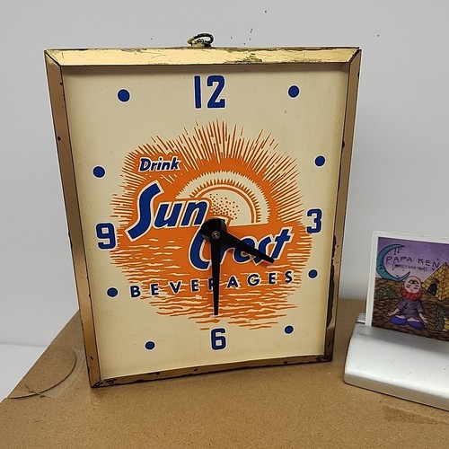 Vintage sun crest beverages - vintage,
