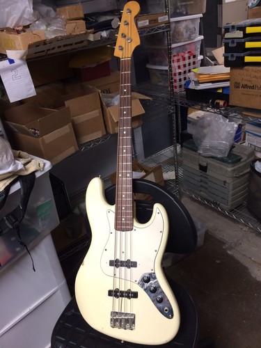 1984 fender squier jazz bass - fender/squier,