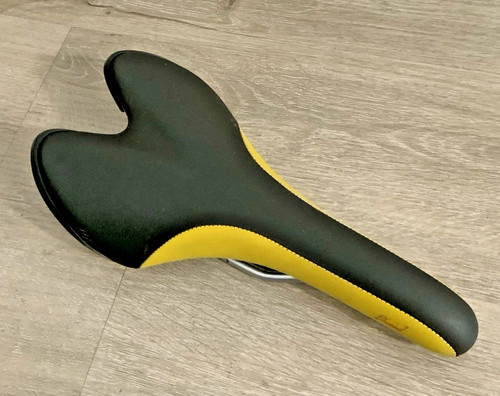 Fizik pave road bike saddle - fizik,