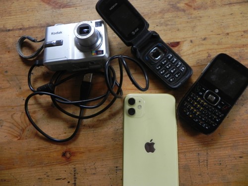Old cell phones - , camera