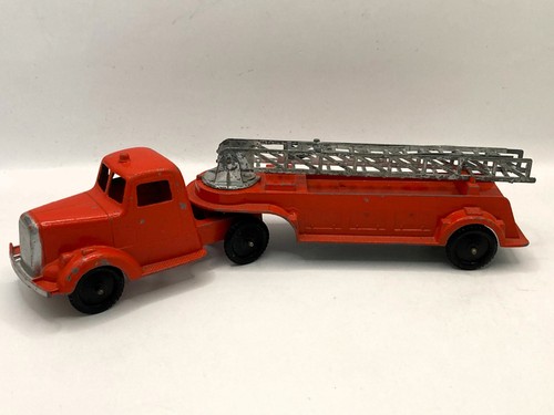 Vintage cast metal tootsietoy - vintage,