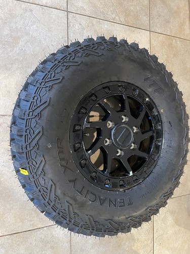 Can maverick wheel tire - am, r