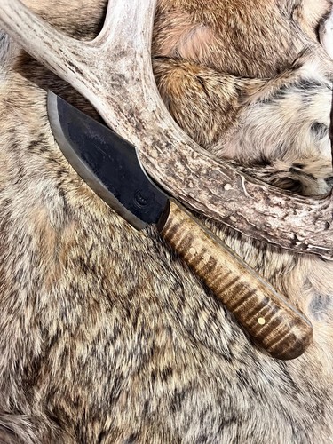 Jeff white thumb skinner - jeff, knife