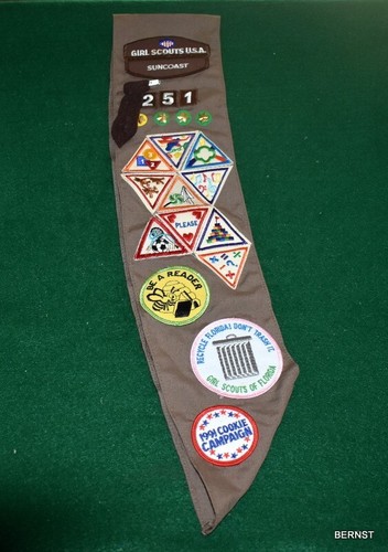Vintage girl scout brownie - girl,