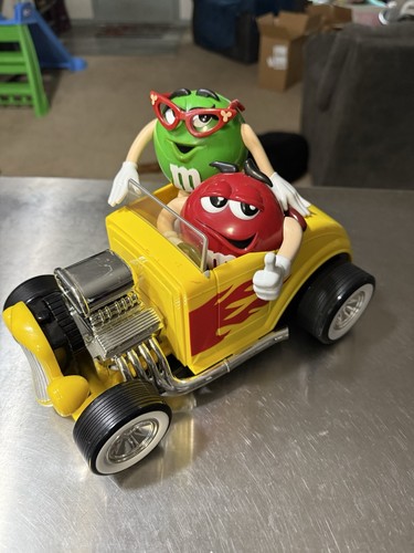 Rebel without a clue - m&m's,