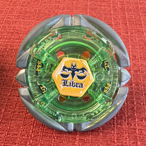 Takara tomy beyblade - takara,