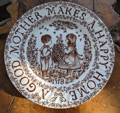 Good mother makes happy - a,