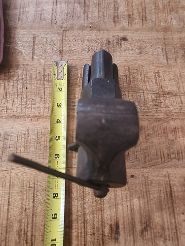 Vintage small jaw - small,
