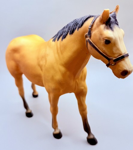 Breyer two bits matte buckskin - matte,