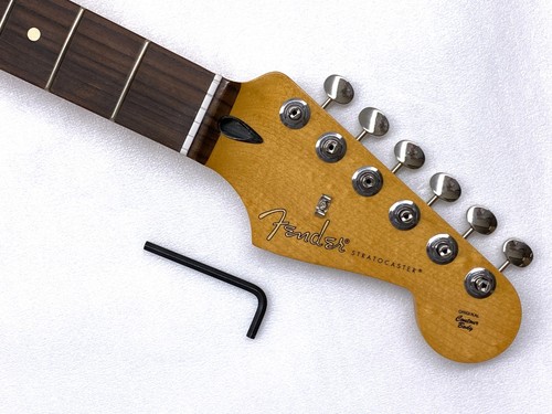 Real fender strat mim - real,