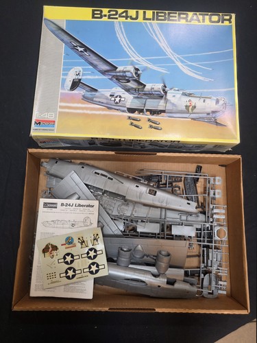 Monogram 24j liberator - 1/48,