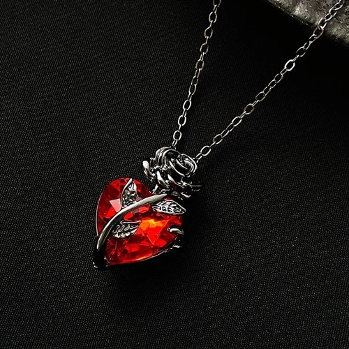 Rose heart pendant necklace - heart,