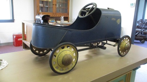 Garton ford pedal car antique - ,