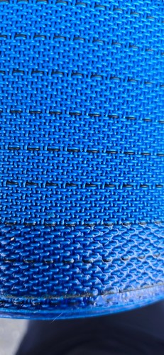 Dewatering mesh belt for press