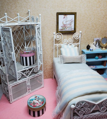 Miniature dollhouse furniture - miniature,