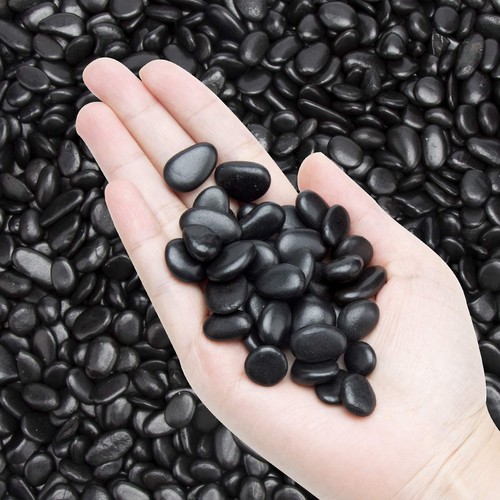 Black small pebbles - black,
