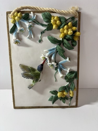 Hummingbird resin plaque wall - resin,