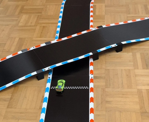 Carrera hybrid track and - and, bank