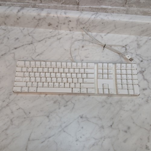 Apple a1048 wired usb keyboard - wired,