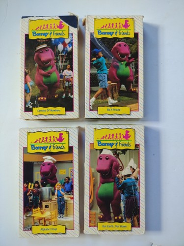 Lot vintage 1992 barney - of,