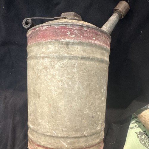 Vintage metal oil can - metal,