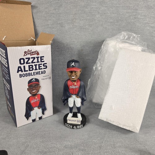 Atlanta braves bobblehead - atlanta,