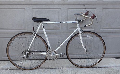 Vintage 1984 peugeot - 1984, bike