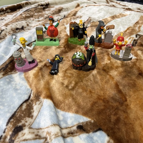 Lot simpsons treehouse of - lot,