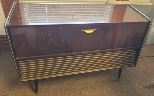 Mid century modern stereo - modern,