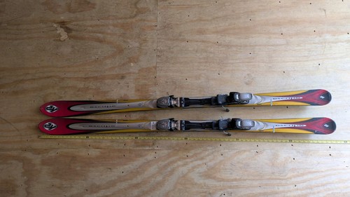 Used escape 5500 181cm skis - 5500,