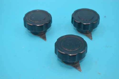 Antique bakelite knobs - 3x,
