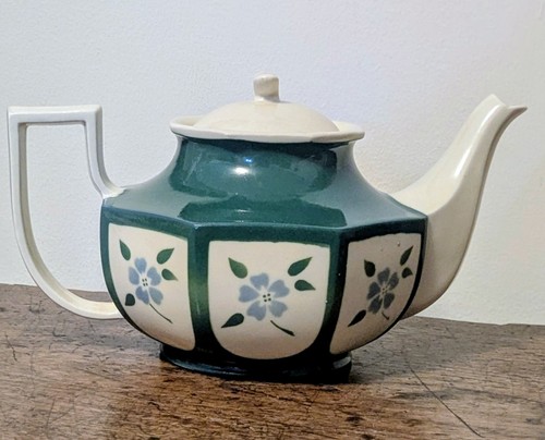 Vintage porcelier vitreous - vintage,