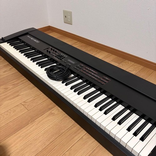 Roland 600 key digital - 88-key,