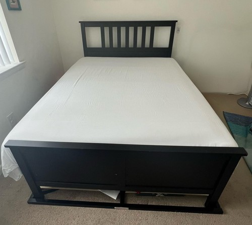 Queen bed frame black/brown
